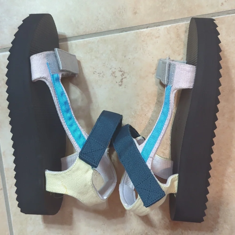 Flx sandals, never worn, - Picture 3 of 3